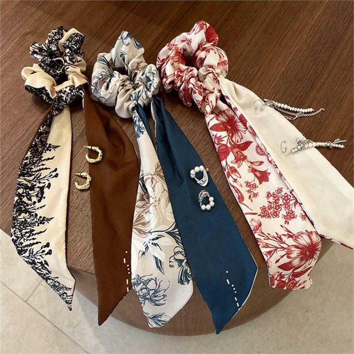Custom Unique Noble Beautiful Lady Silk Scrunchies